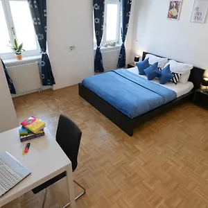 Apartament Yeshello Near Station