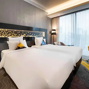 Novotel On Stevens Отель