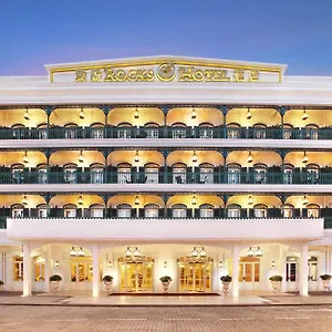 **** Hotel Rocks China