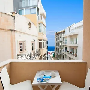https://alborada-apart-hotel.hotelssaintjulians.com